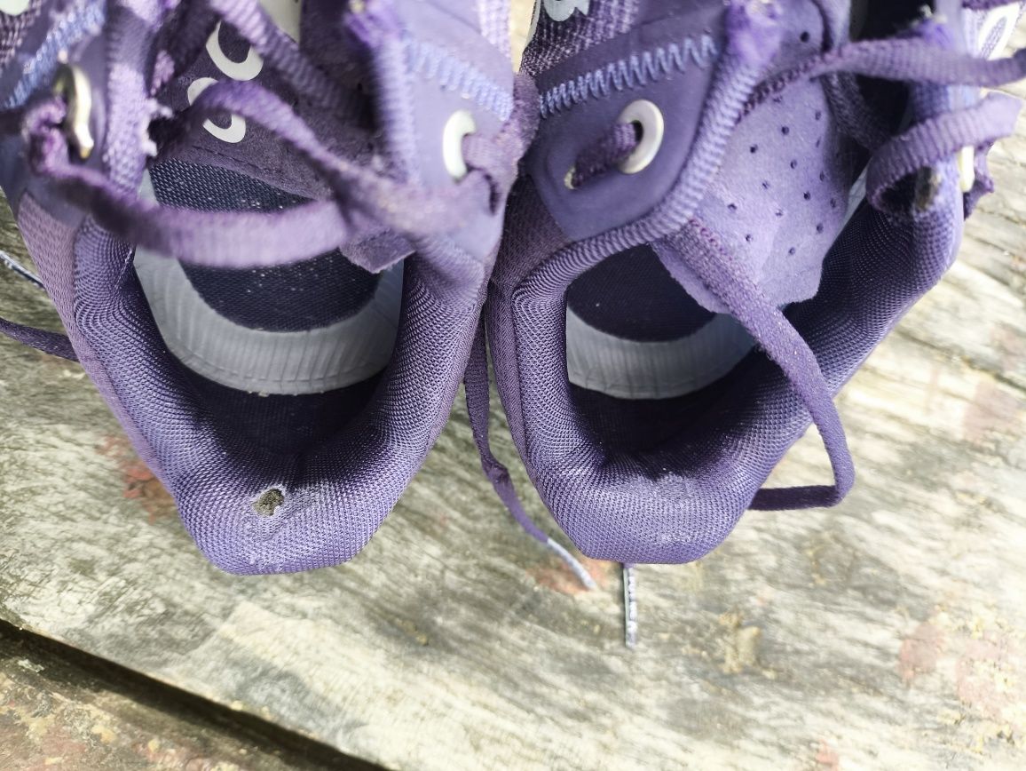 On Running Cloudflow Damskie Buty do biegania rozmiar 38.5 cm