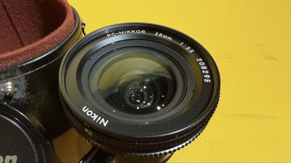 Objetiva Nikon PC Nikkor 28mm f3.5 shift exelente