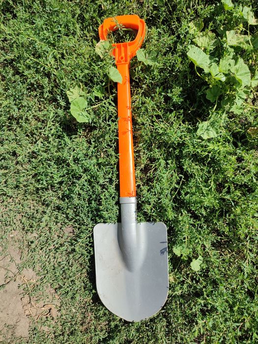 Продам лопату велику
