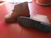 Botas n. 41 couro cosidas à mão