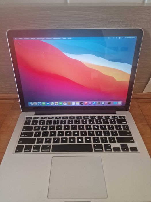 MacBook Pro 8gb RETINA 2014 ( vários programas)