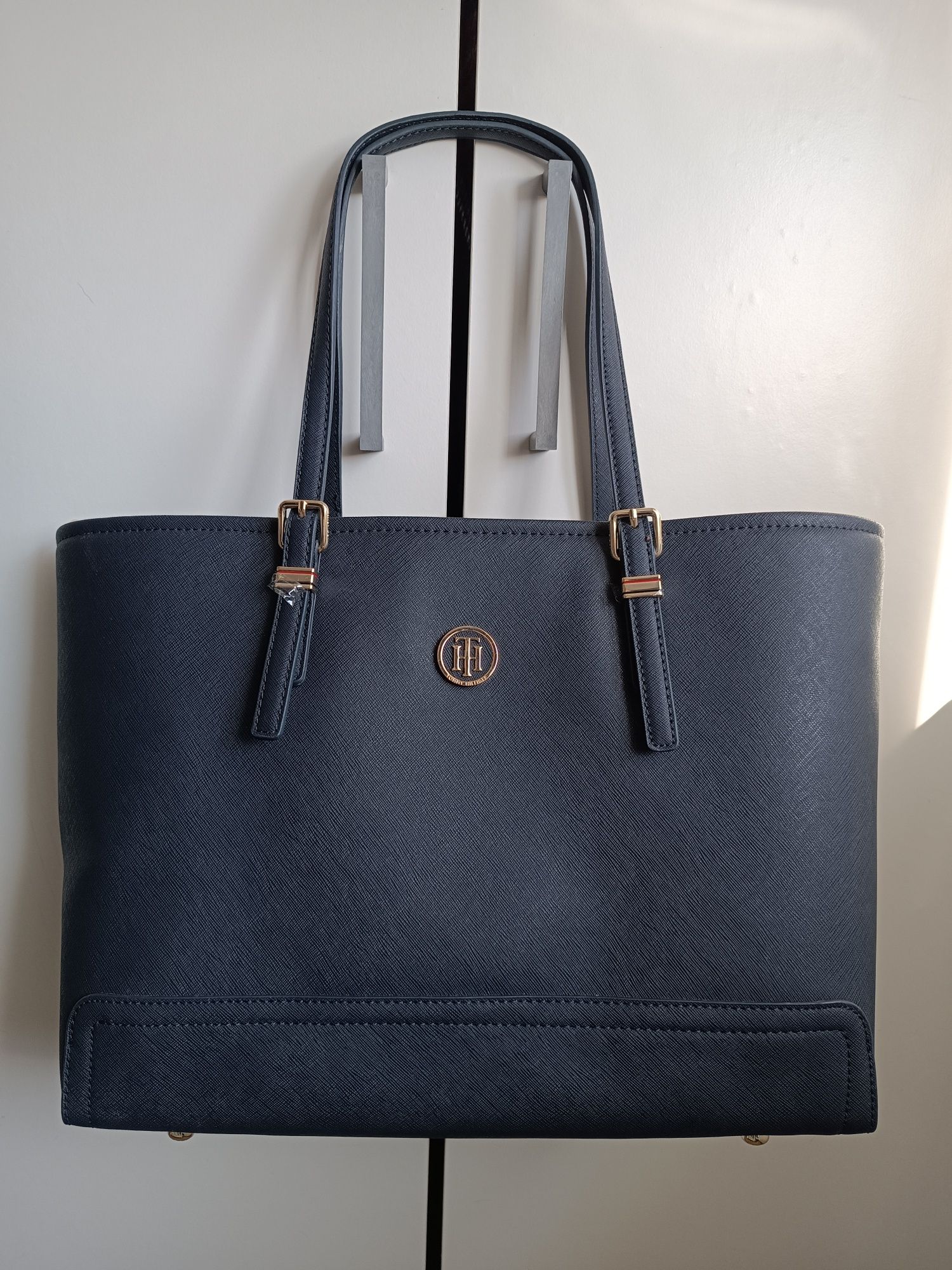 Torebka Tommy Hilfiger typu shopper