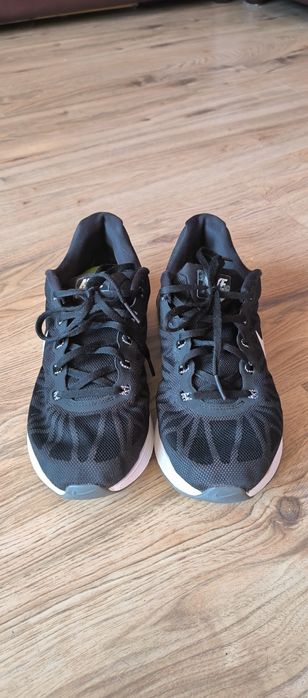Nike lunarlun. 42