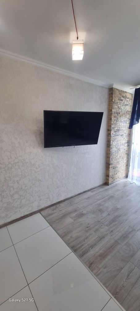 Сдам 1 кімнатну вул. Родини Крістерів 20б