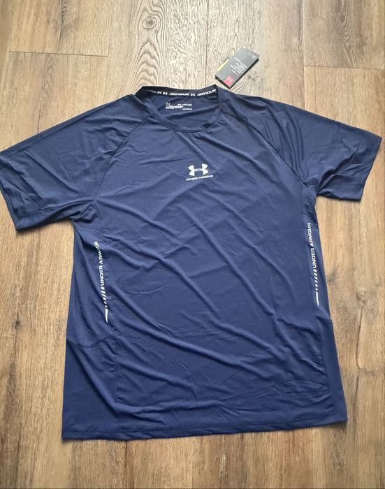 Футболка Under Armour для спорту
