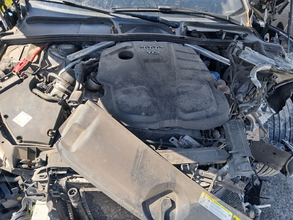 Audi a4 b9 uszkodzone