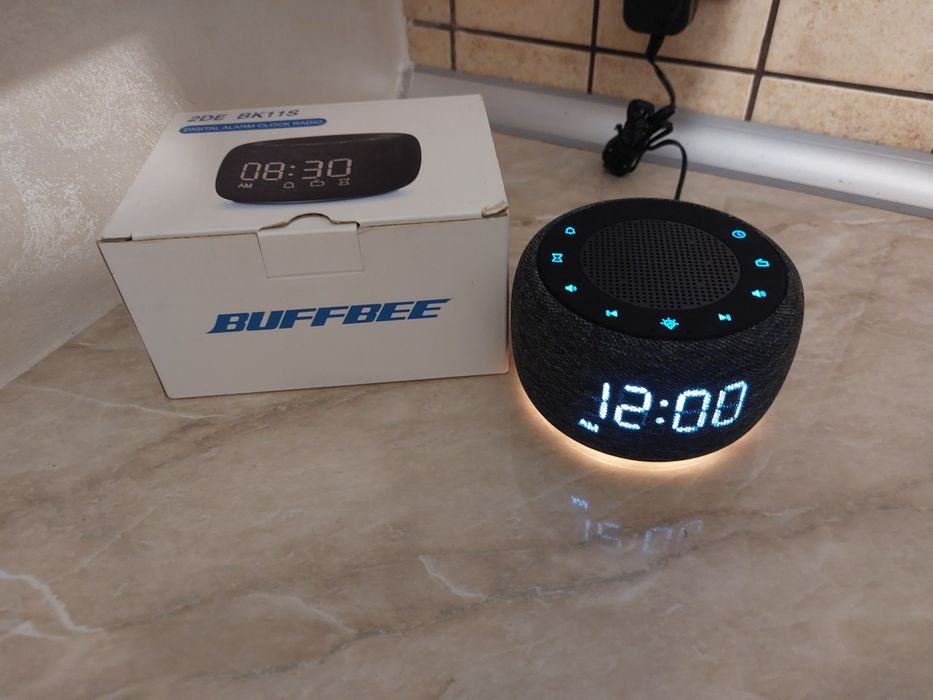 Radio, budzik ,lampka