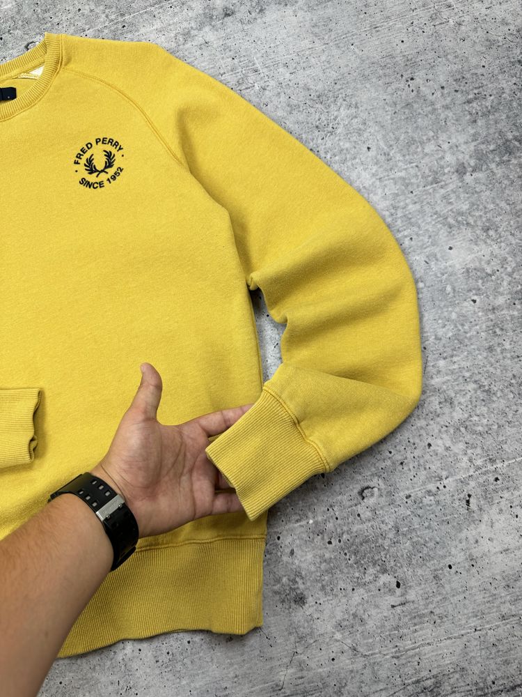 Повседневный кэжуал свитшот кофта с логотипом Fred Perry S размер