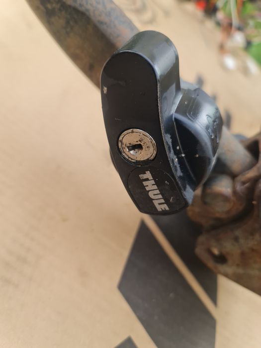 Hak holowniczy nissan murano z50 . Thule . Wypinany . Komplet !