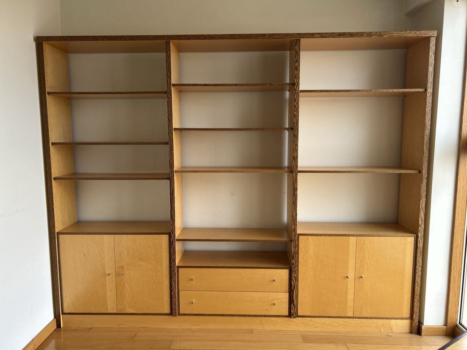 Estante e secretária madeira maciça