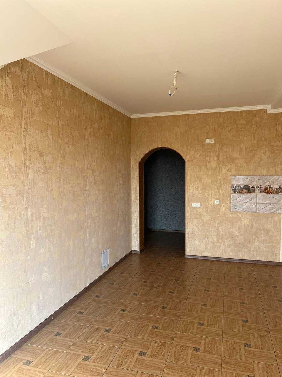 Продаж 3к квартири 75,6 кв.м. автономне опалення