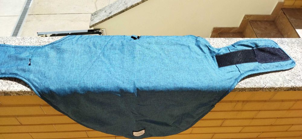 Capa de chuva para cão