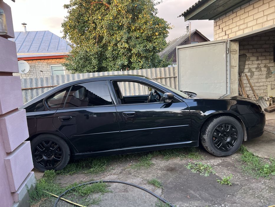 Автомобіль Subaru legacy