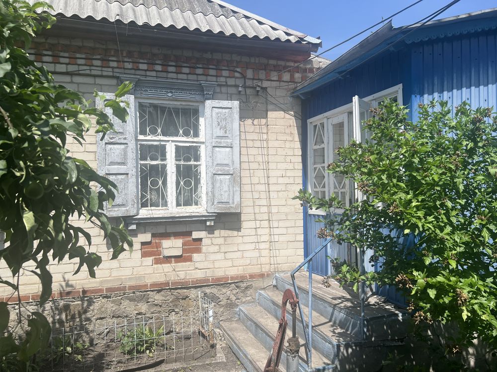 Продам ДОБРОТНИЙ   будинок  РЕЇВКА з окремим подвірʼям