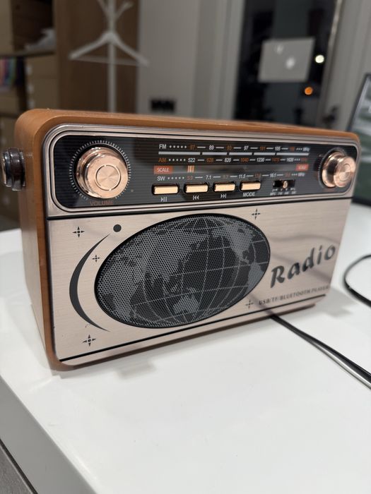 Радіо вживане підлягає ремонту або на запчастини