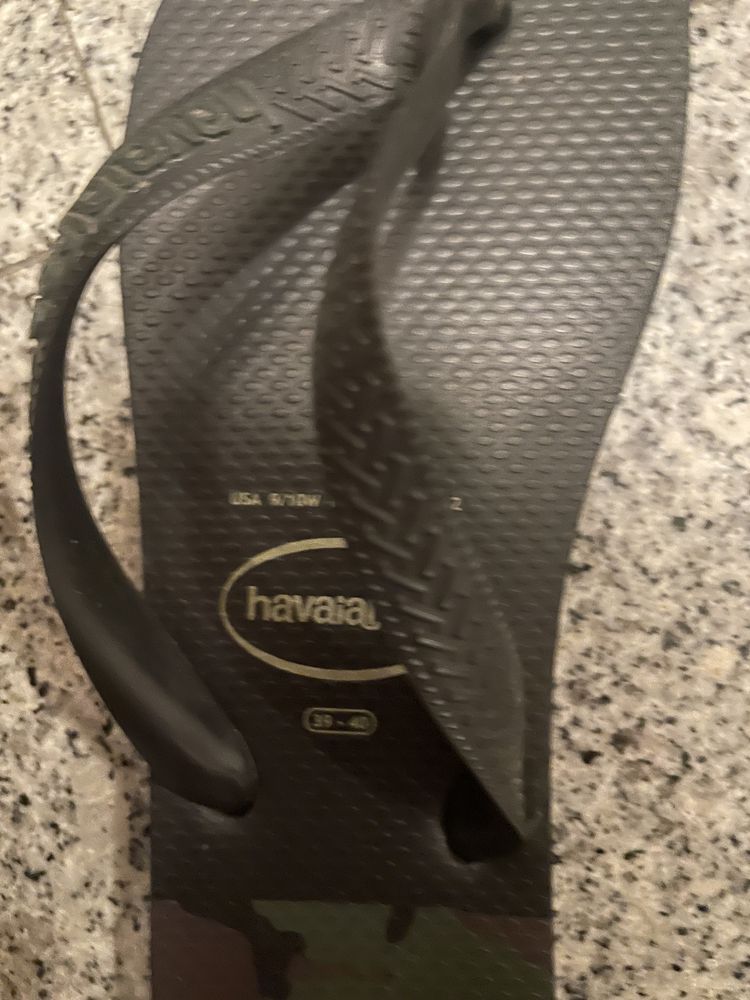 Vendo Havaianas homem em bom estado.