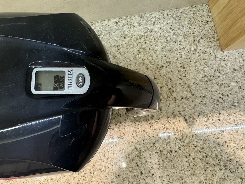 Dzbanek BRITA Elemaris XL Meter