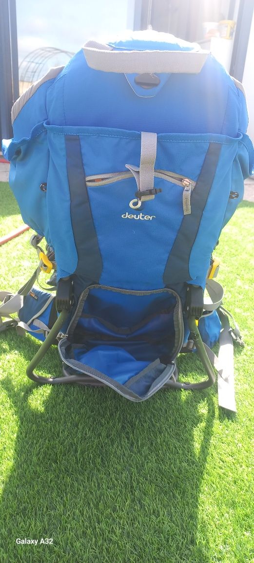 Mochila para caminhada com bebé
