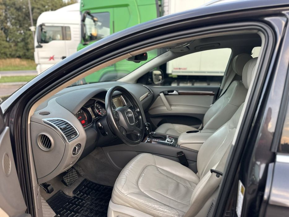 Продам AUDI Q7 3.0tdi
