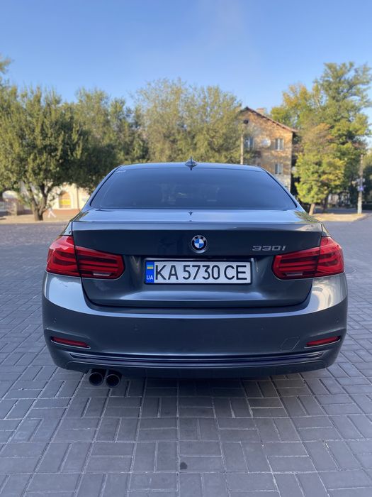 BMW F30 (FL) 330i