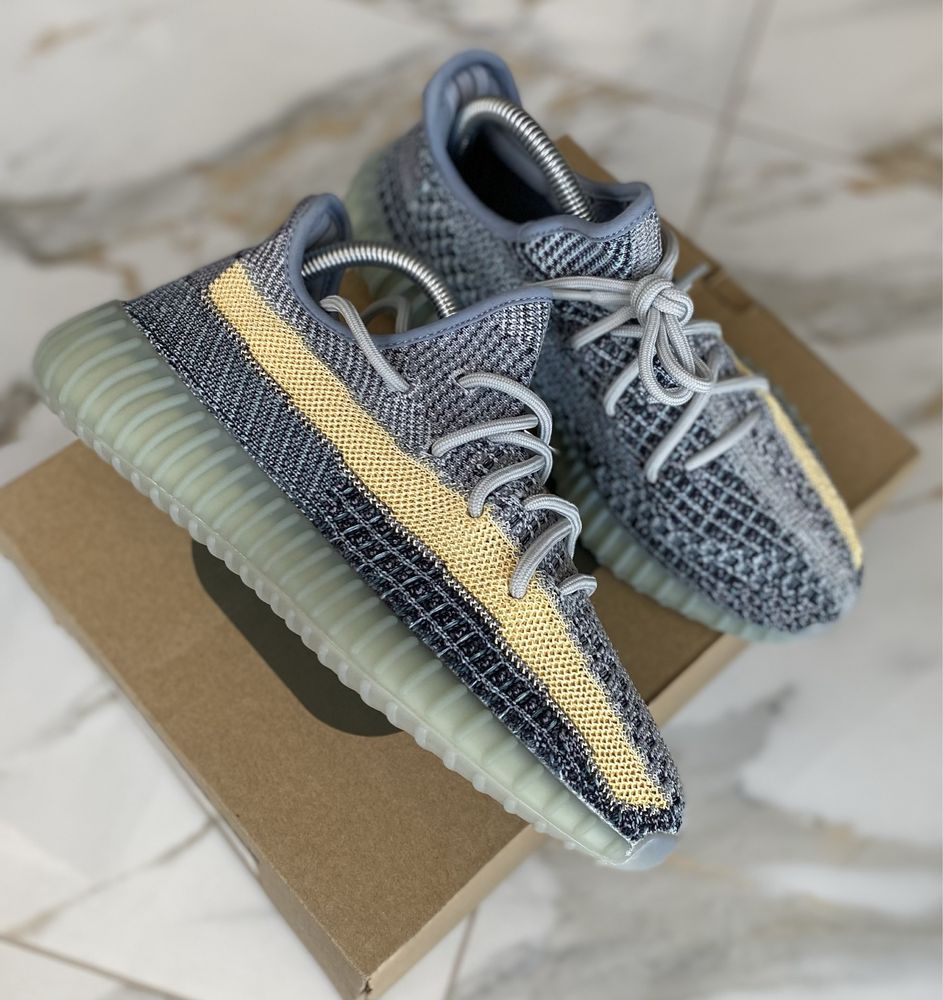 Yeezy 350 us6,5 boost Ash Blue original оригинал 700 500 slide 39