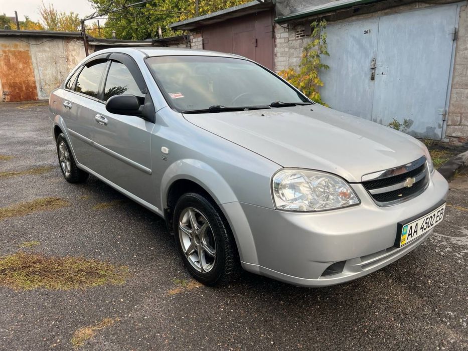 Продам Chevrolet Lacetti SE