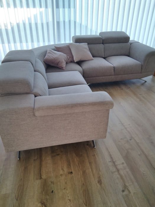 Sofa canto forrado a tecido de qualidade  espumas de alta densidade  p