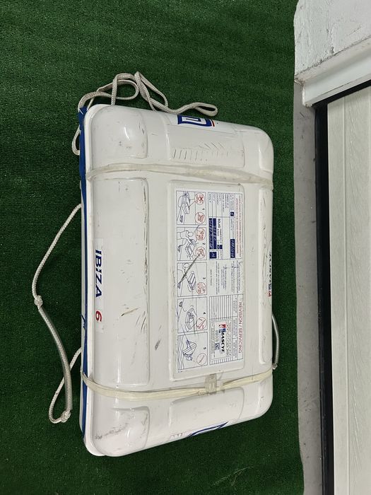 Balsa salva vidas - IBIZA 6 - SEM INSPEÇÃO EM DIA