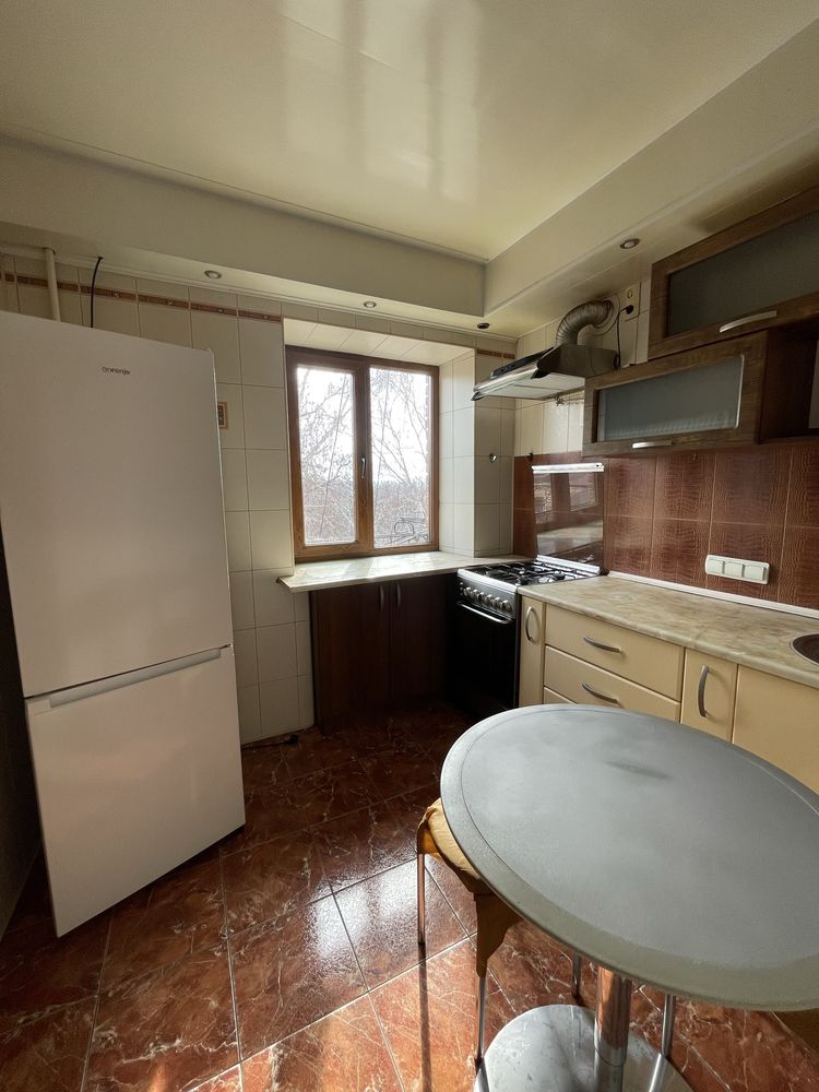 Продам 2 кім квартиру ( Архангельська)