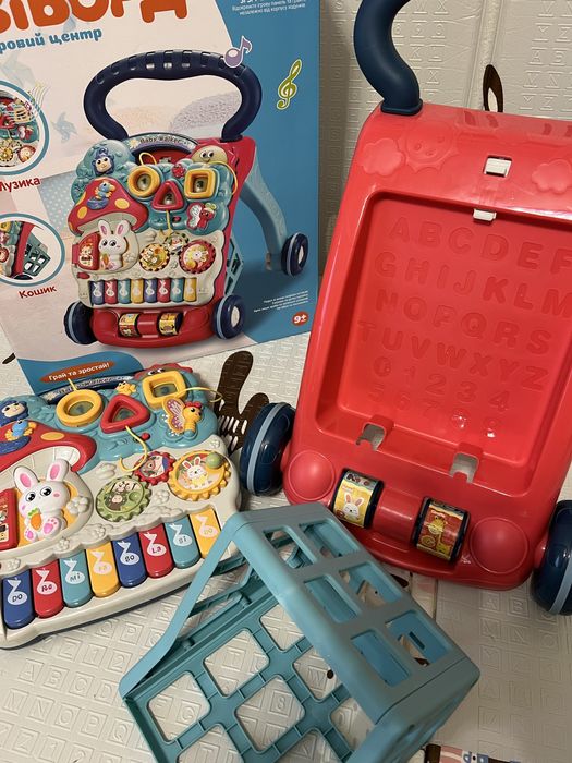 Ходунки каталка. Музичний бізіборд, ігровий центр.