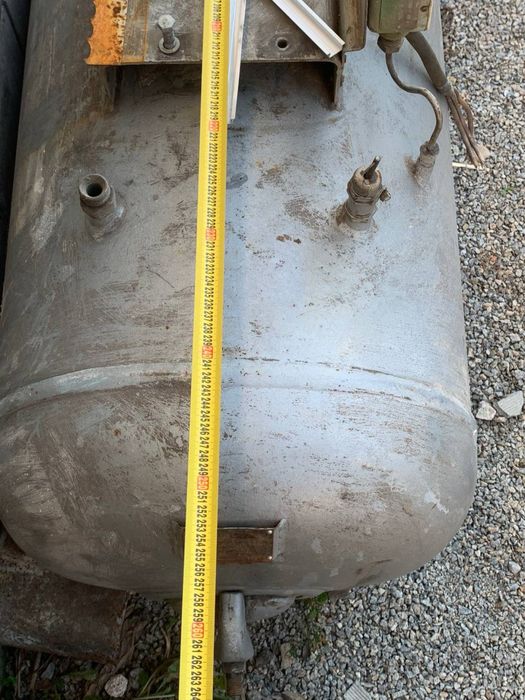 Розширювальний бак, ресивер