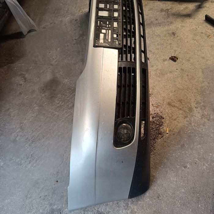Zderzak przód audi A4 B5 polift ly7w