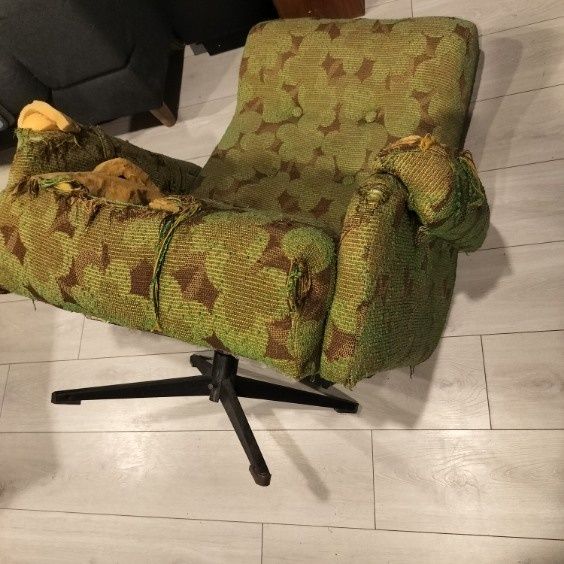 2 fotele obrotowe PRL do tapicerowania Zamojskie Fabryki Mebli