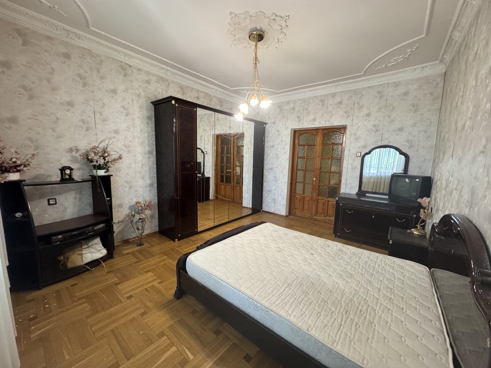 Продам дом в центре Слободки