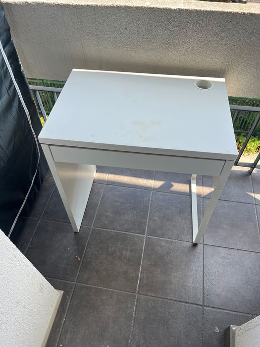 Biurko Micke Ikea - z szufladą