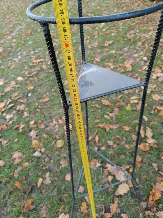 Metalowy stojak na kwiaty loft 103 cm recznie wykonany