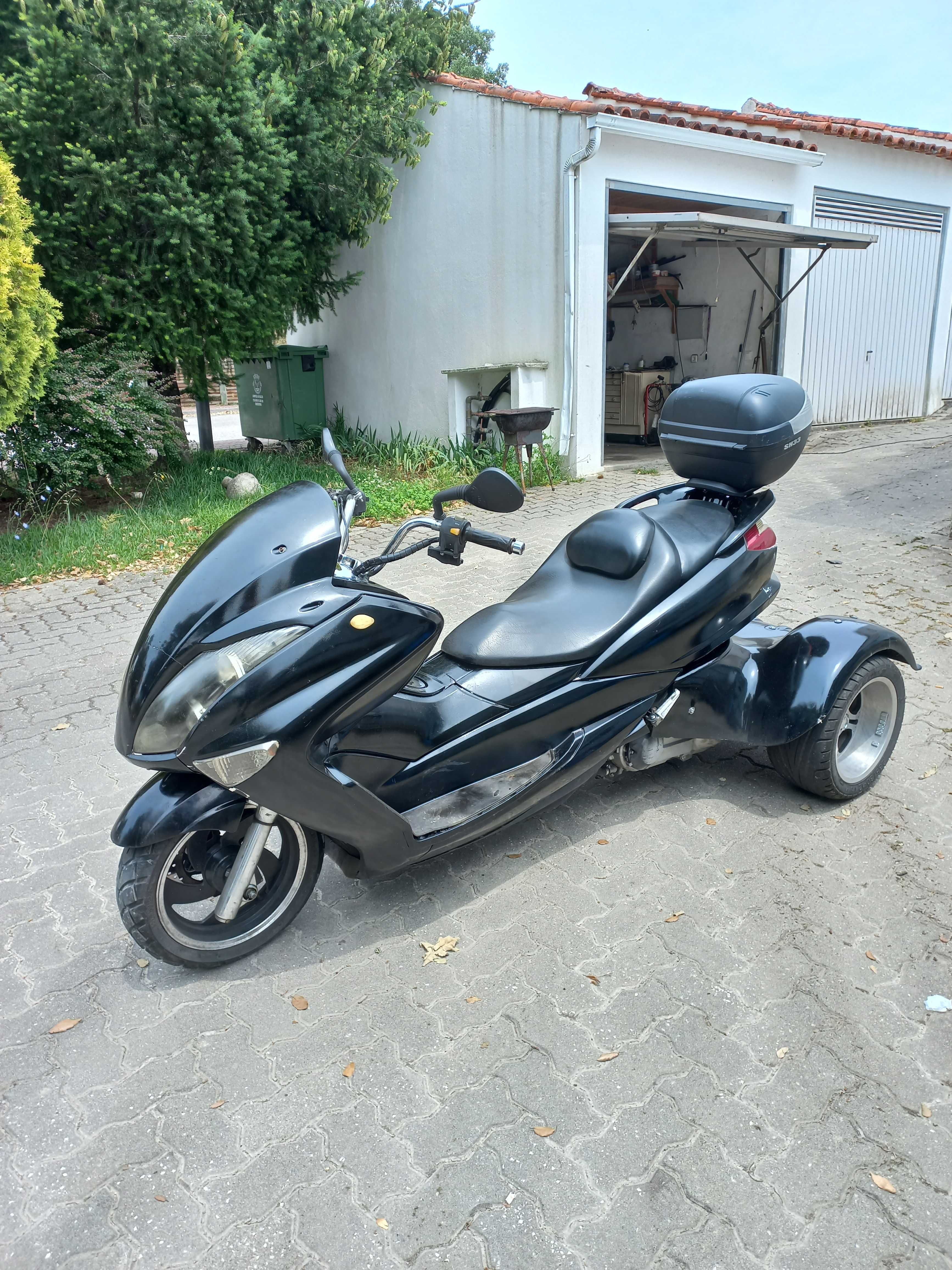 Scooter triciclo 250cc
