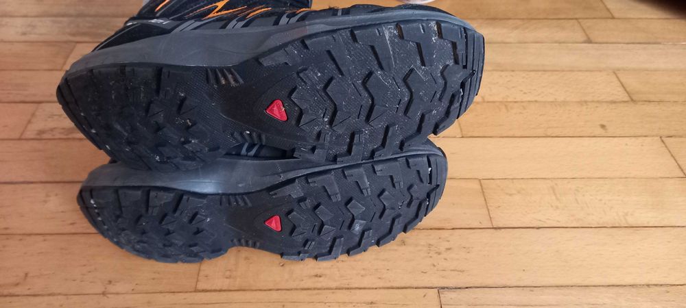 Salomon 37р. ботинки зимові