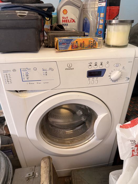 Стиральная машина Indesit WISE 107