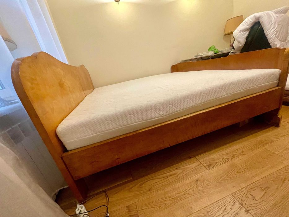 Piękna sypialnia art deco - łóżko, materac, szafki nocne, toaletka