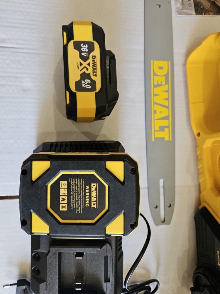 Акумуляторная цепная пила DeWALT DCM 575N | 36V | 6.0 A/h