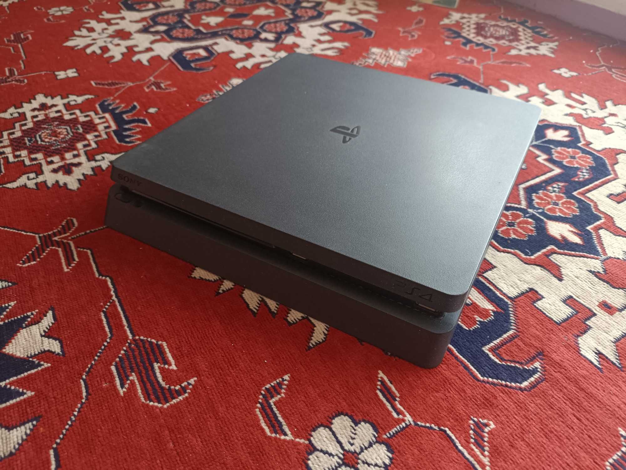 Sony PlayStation 4 Slim 1tb