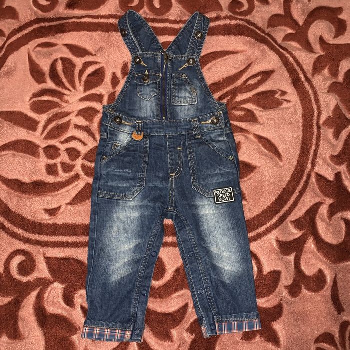 Джинсовый комбинезон