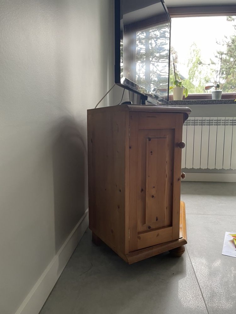 Szafka pod telewizor
