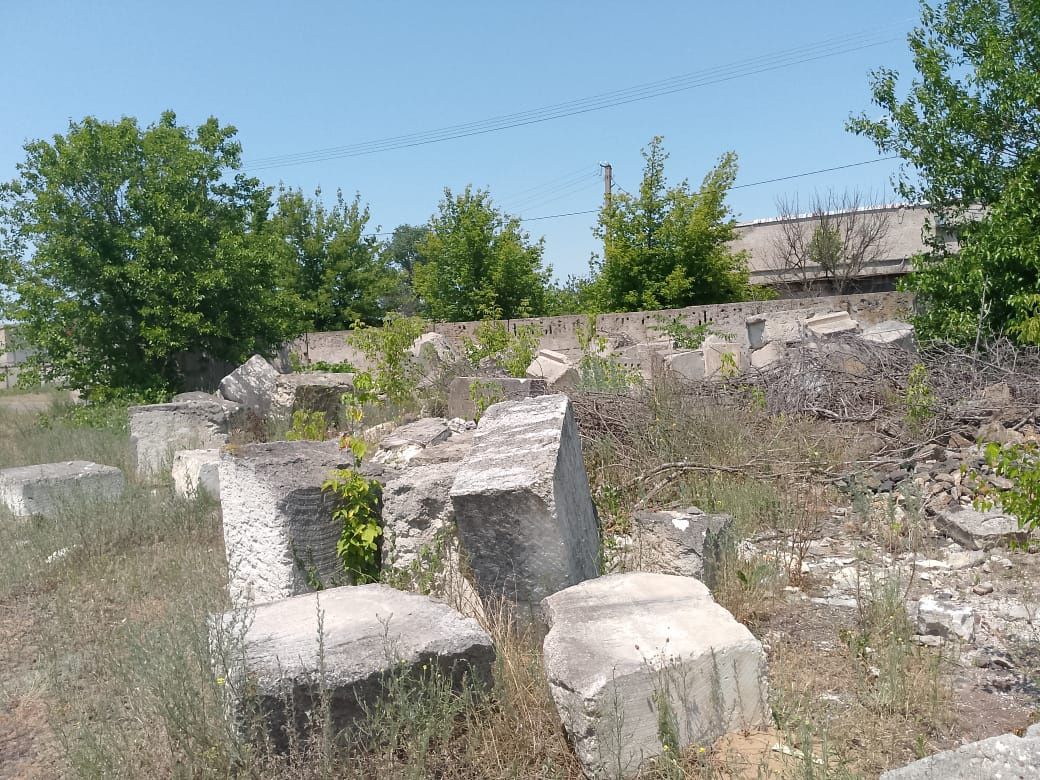 Продам трубы, поддон, сиденье, блоки