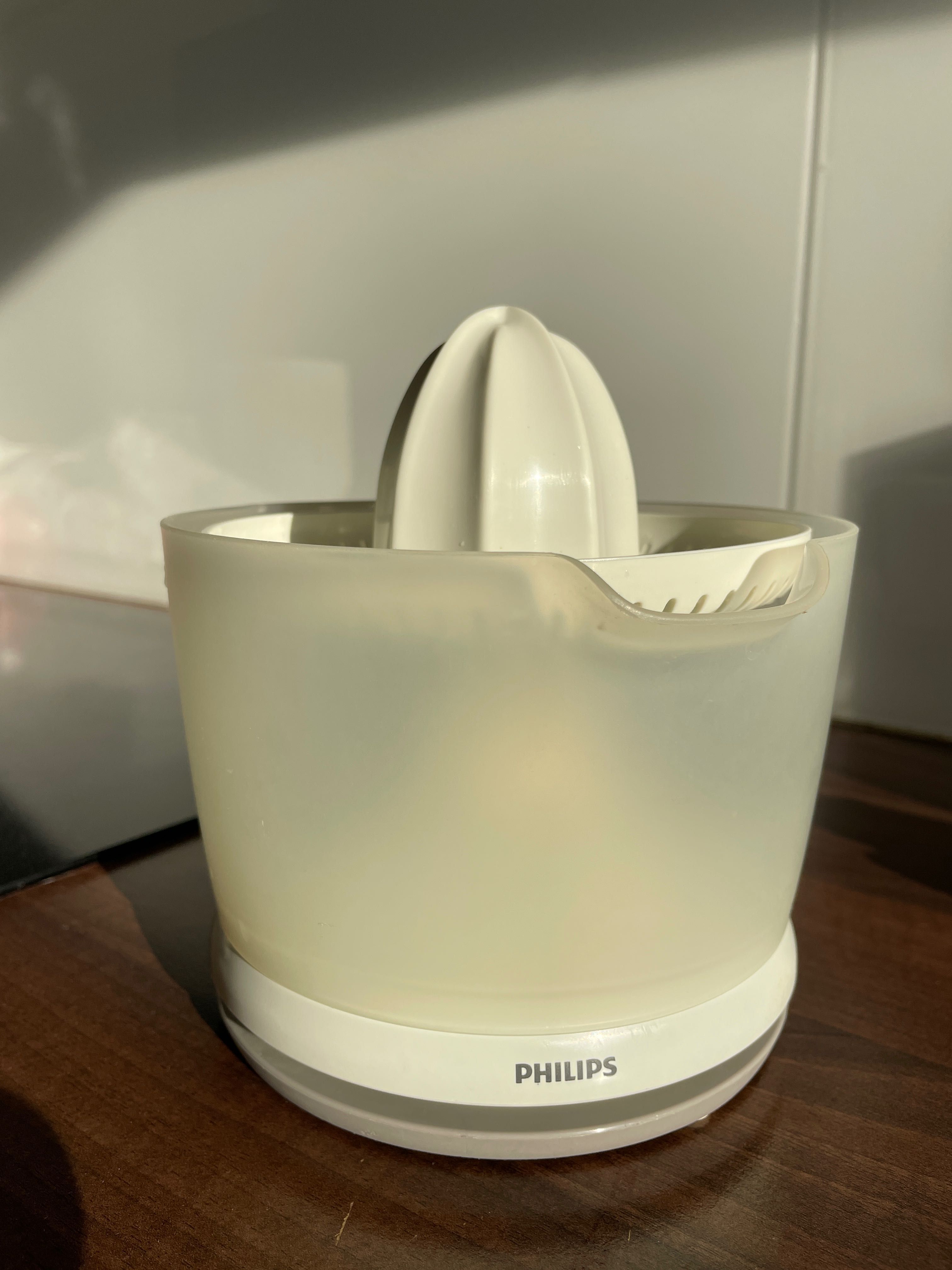 Elektryczna wyciskarka do cytrusów, owoców PHILIPS HR2738