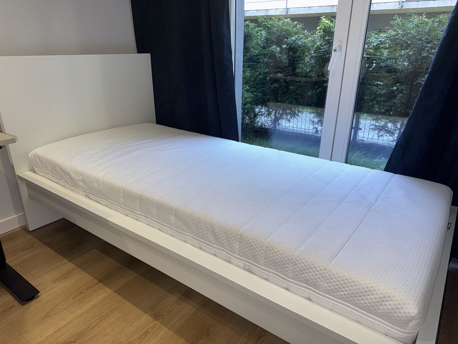 Lóżko Ikea MALM z materacem ÅKREHAMN