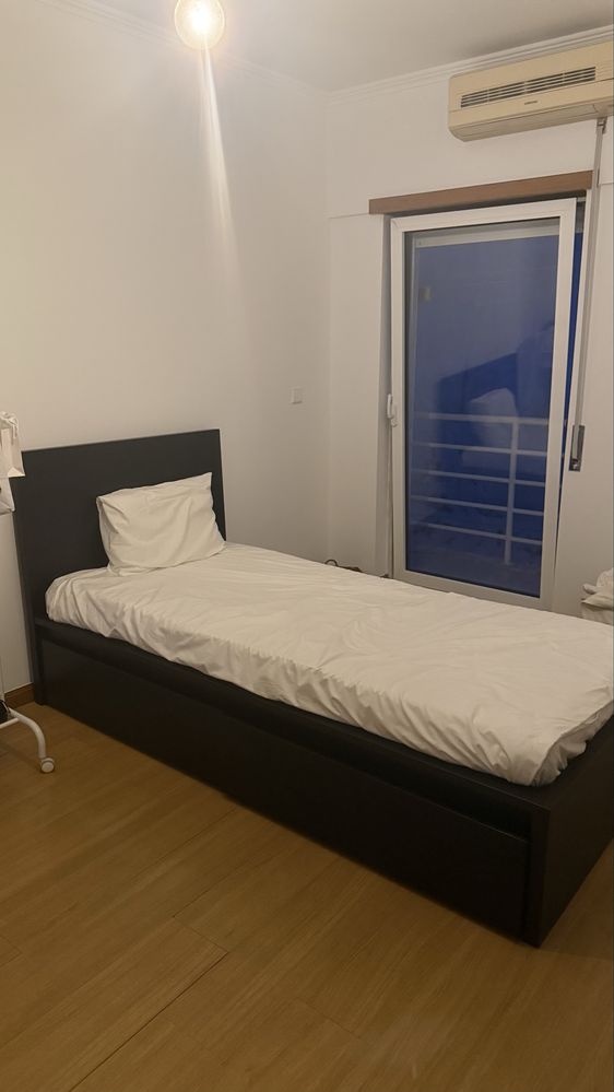 Cama de solteiro - ikea Malm