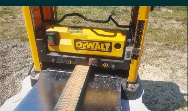Grubościówka dewalt 733