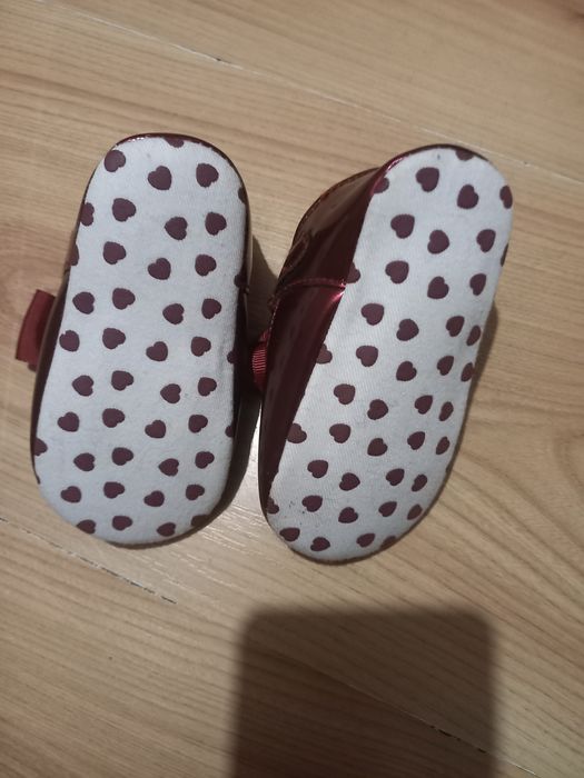 Sprzedam buciki dla dziewczynki